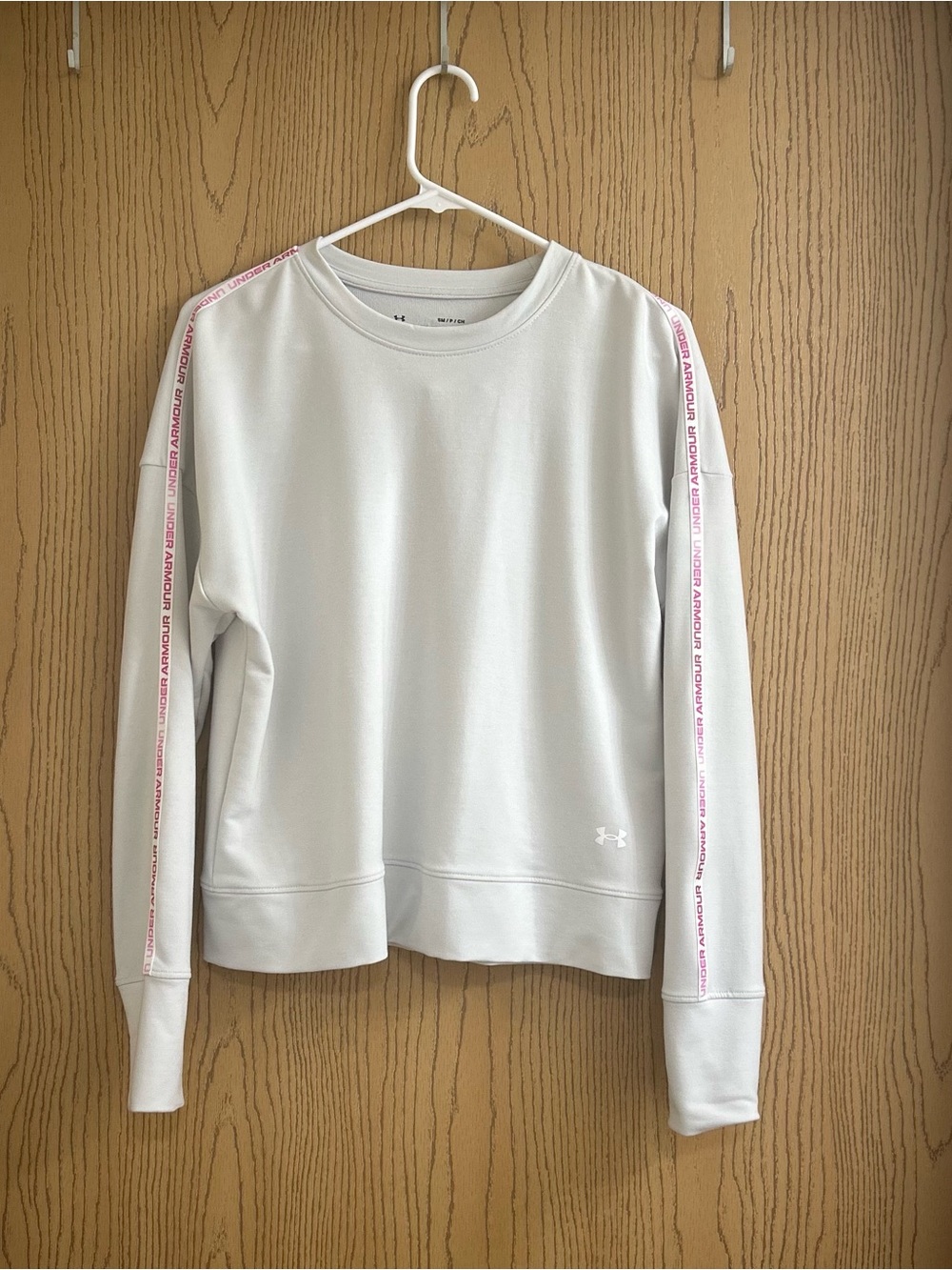 Under Armour Light Gray Crewneck Sweatshirt with Pink Logo Tape